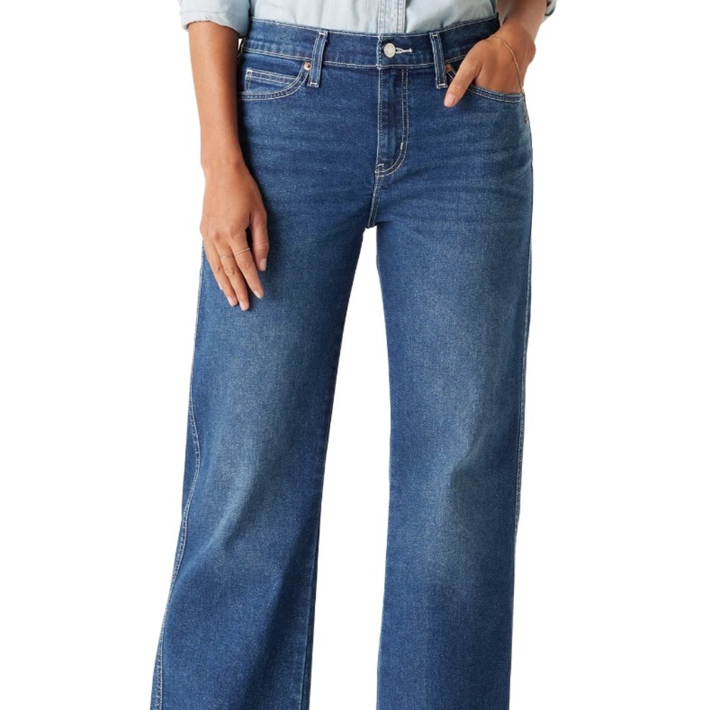 Levi Strauss Signature Women's Vintage Relaxed Bootcut Jeans